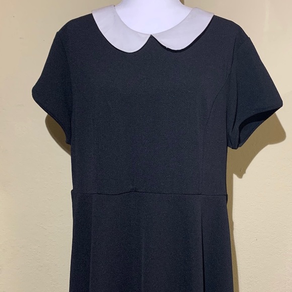 Torrid Wednesday Addams Textured Skater Dress sz 3 - Picture 3 of 3